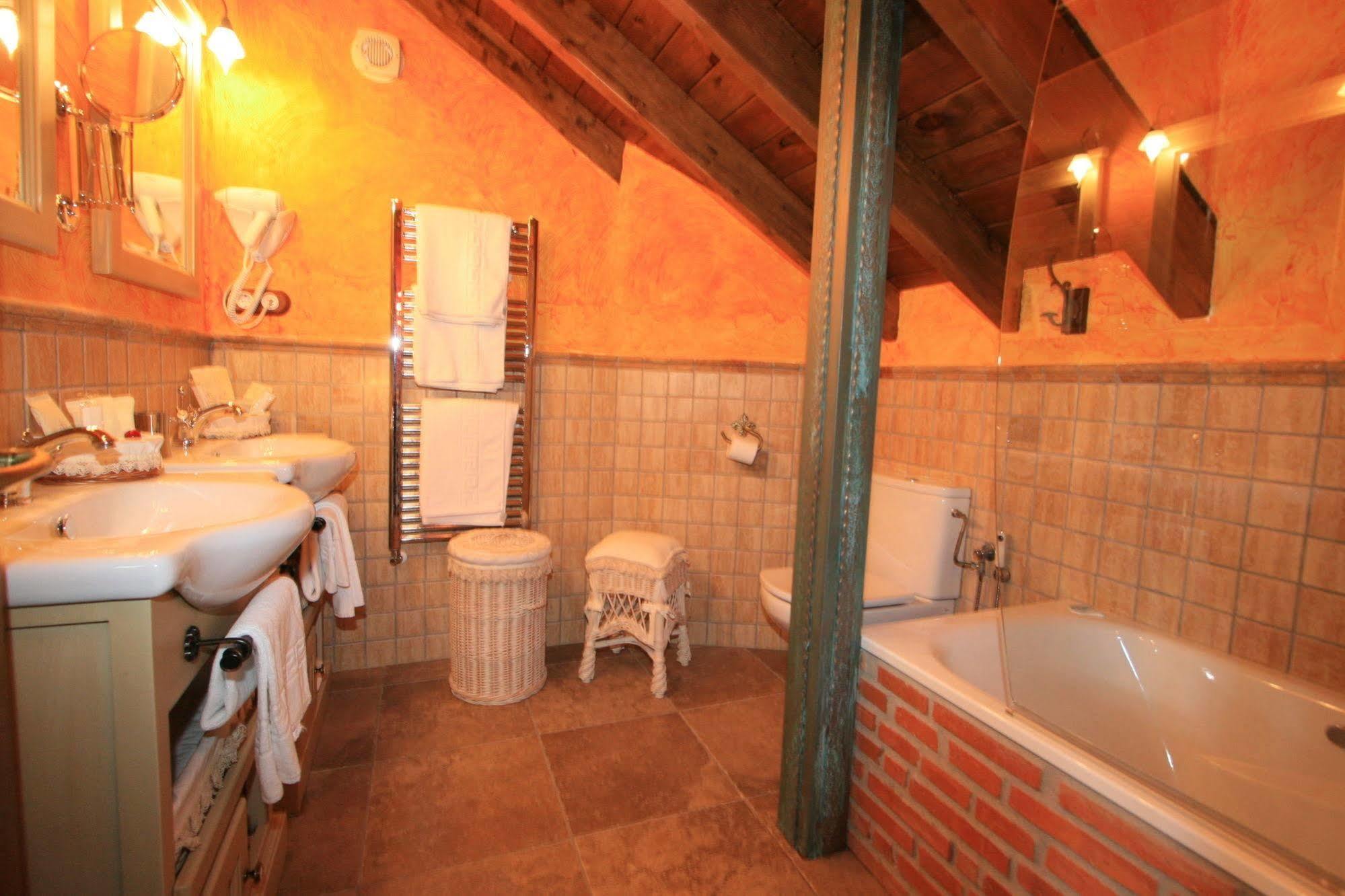 Posada-Spa Privilegio De Vara Noja Buitenkant foto